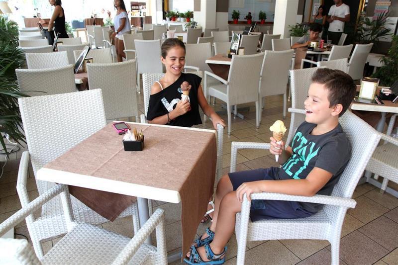 לידו די ג'סולו Hotel Moderno מראה חיצוני תמונה